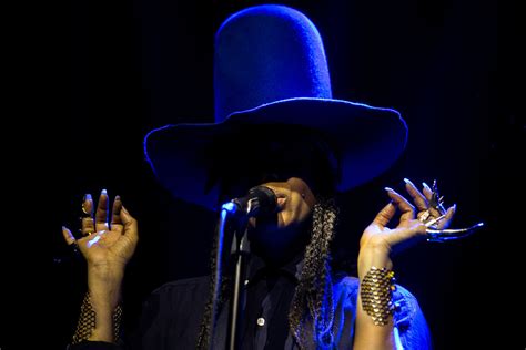 Erykah Badu Bares Her Soul in One